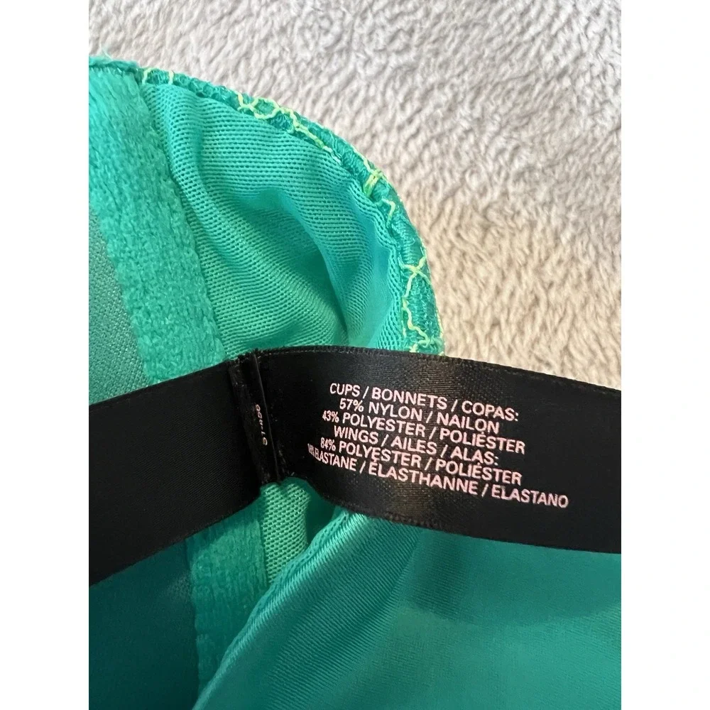 Victoria's Secret Womens Bra 36DD Green Very Sexy Push Up Lace Racerback